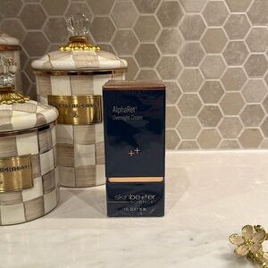 30ML ALPHARET OVERNIGHT CREAM BY SKINBETTER SCIENCE